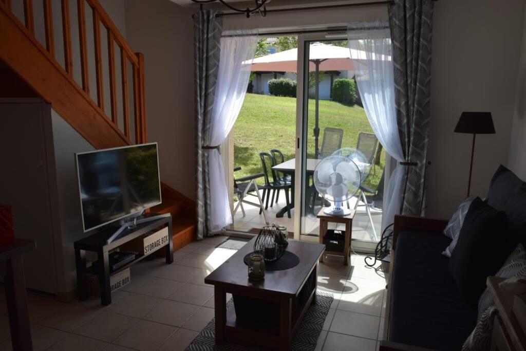 Location Maison A Cajarc 46160 Exterior foto